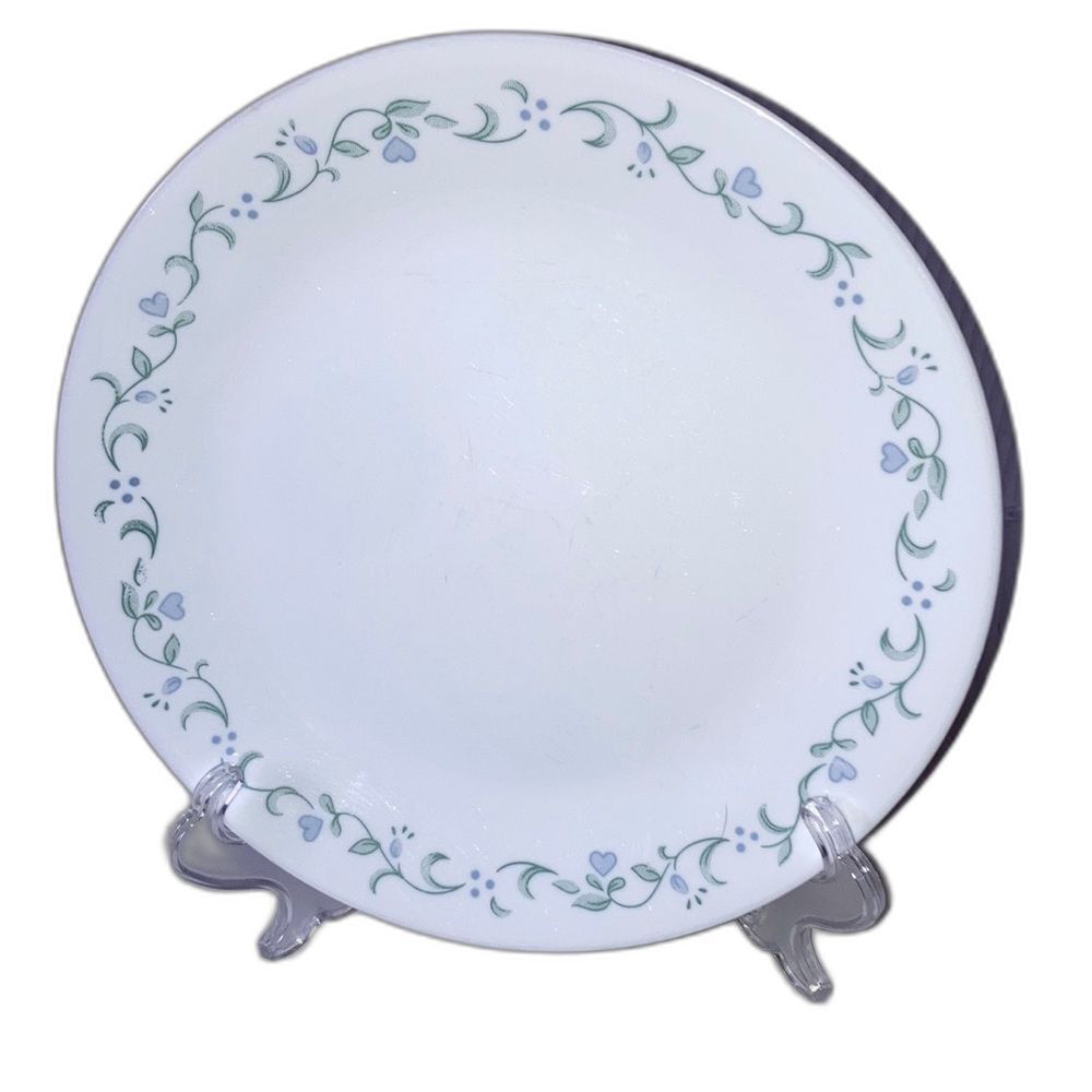 CORELLE Country Cottage Dinner Plate Blue Hearts Flowers 10.25 inch Diameter